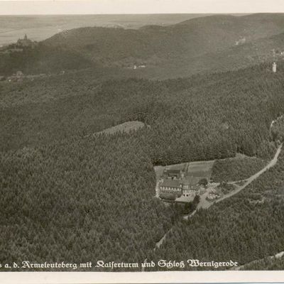 Bild vergrößern: PK_VI_0057 Wernigerode Ausflugsziele Berg-Gasthaus a. d. Armeleuteberg m. Kaiserturm u. Schloss