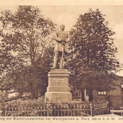Bild vergrößern: PK_VIII_0012 Wernigerode Denkmler Harburg mit Bismarckdenkmal