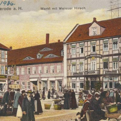 Bild vergrößern: PK_II_0189 Wernigerode Rathaus Markt mit Weisser Hirsch