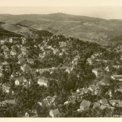 Bild vergrößern: PK_V_0027 Wernigerode Stadtansichten Blick v. Schloss auf den Brocken