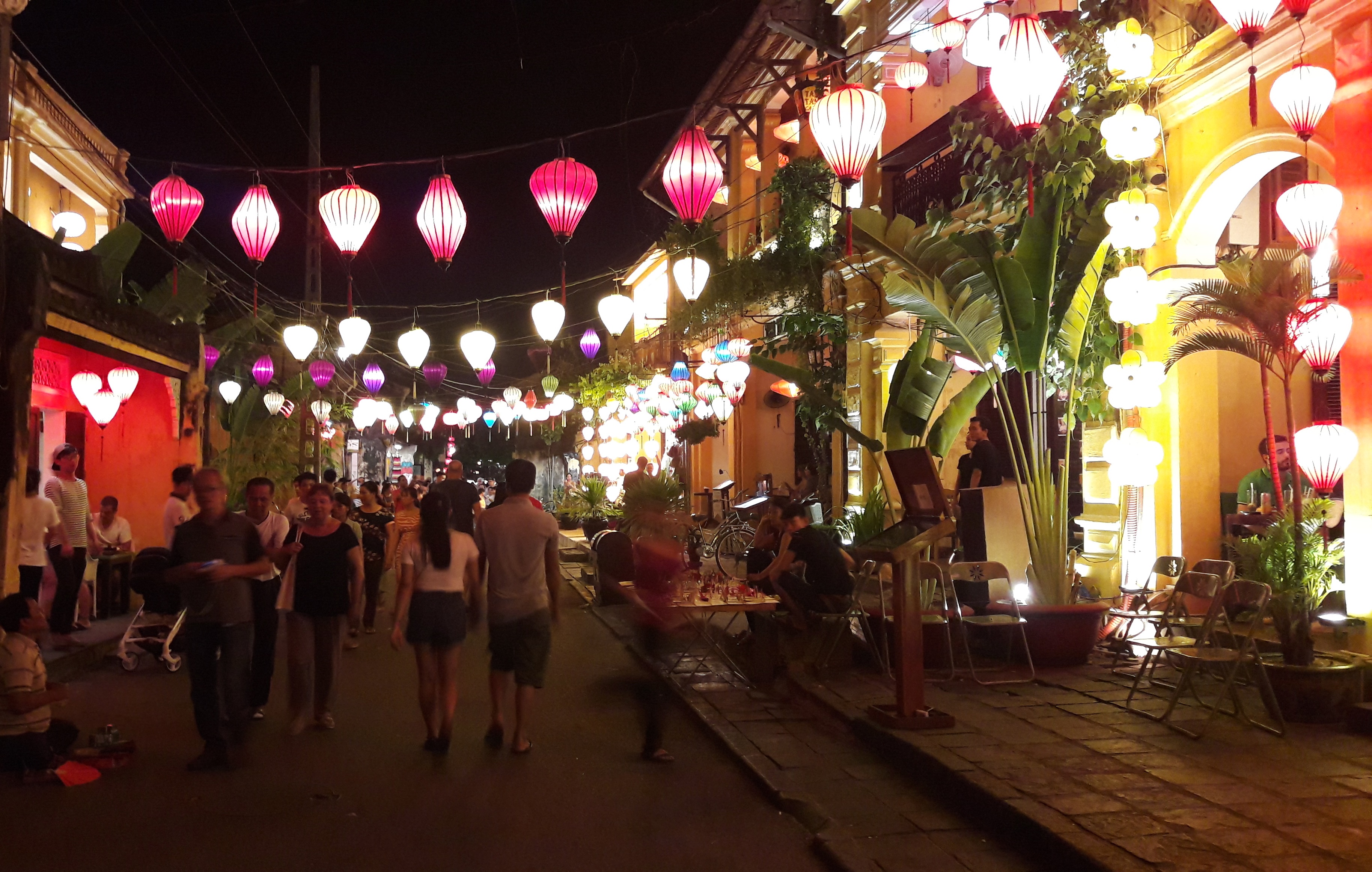 Stimmungsvolle Lampionbeleuchtung in Hoi An