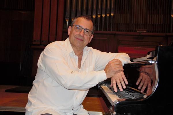 Álvaro Teixeira Lopes 