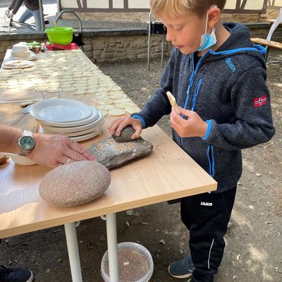Mahlen mit dem Mahlstein