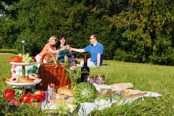 Bild vergrößern: Gartentrume Picknicktag