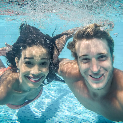 Valentinstag in Schwimmhalle