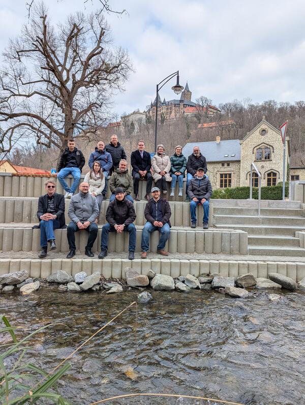 Bild 2_Einweihung Holfelder Platz