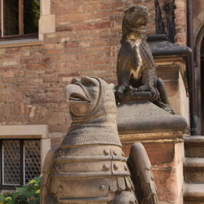 Gotische W&auml;chterfiguren