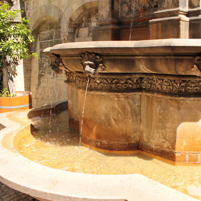 Brunnen im Schlosshof