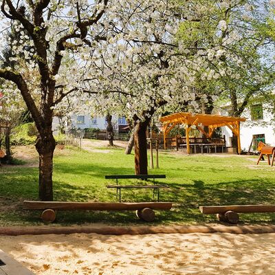 Bild vergr&ouml;&szlig;ern: Kita_Hummelhaus_Spielplatz